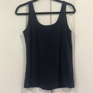 NWOT Lilly Pulitzer tank navy size M
